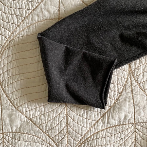 2/$50🍑 LULULEMON Dark Grey Pull Me Over Hoodie - Picture 9 of 10